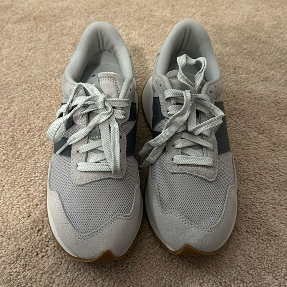 New Balance Shoes - New balance women’s sneaker